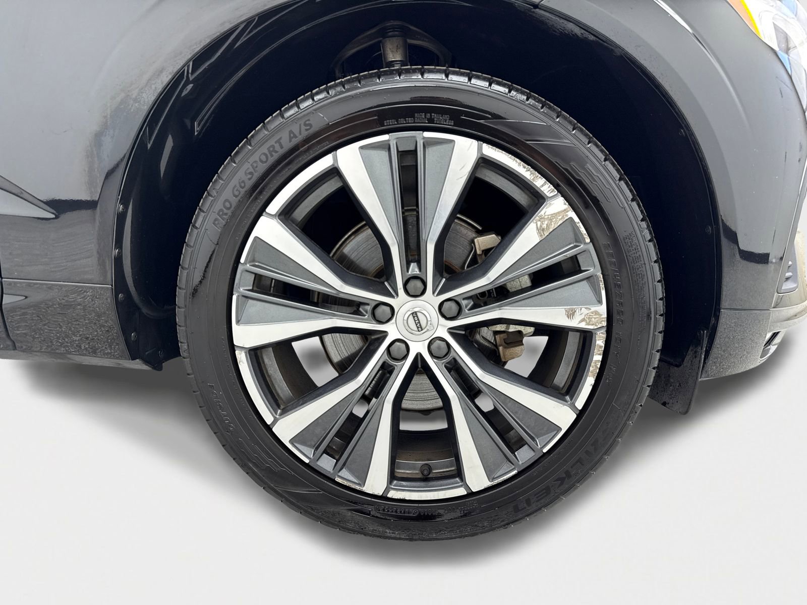 Used 2022 Volvo XC60 B5 Momentum w/ Protection Package Premier FWD image 50