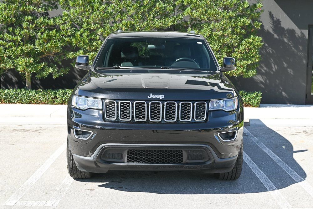 Used 2021 Jeep Grand Cherokee Laredo X RWD image 2