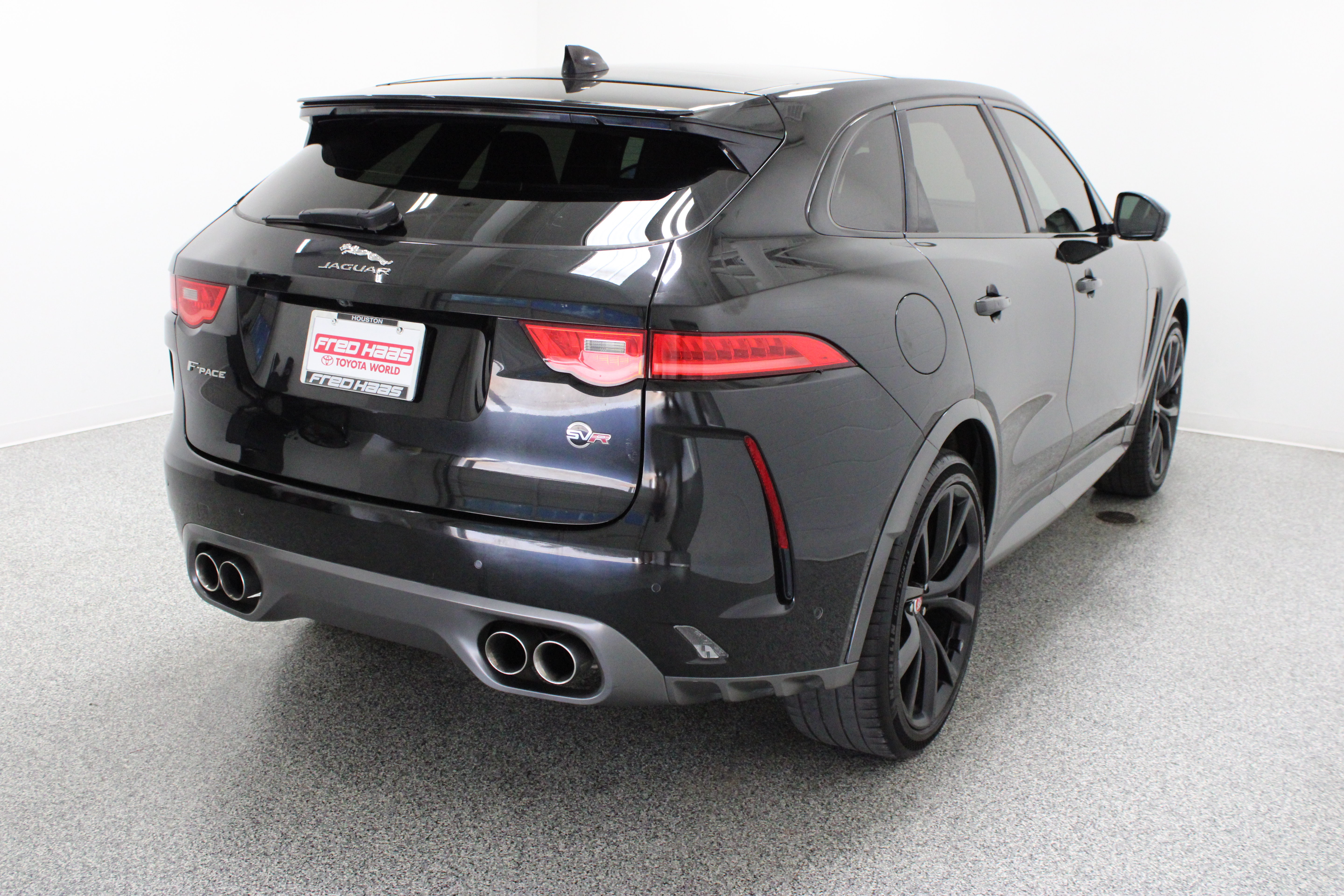 Used 2020 Jaguar F-PACE SVR AWD/4WD image 7