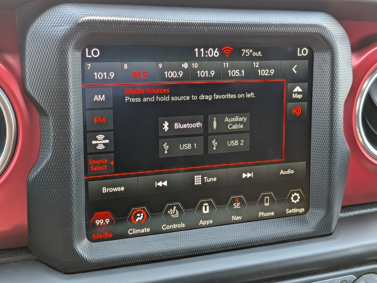 Used 2023 Jeep Gladiator Sport AWD/4WD image 23