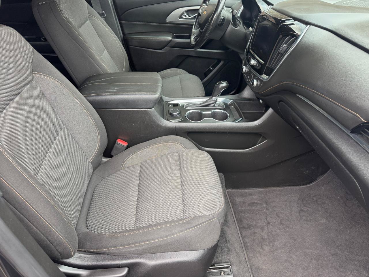 Used 2019 Chevrolet Traverse LT FWD image 13