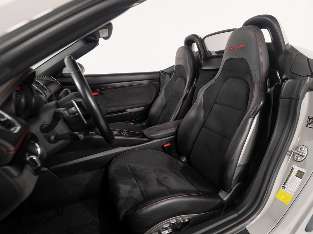 Certified 2021 Porsche 718 Boxster Spyder RWD image 5