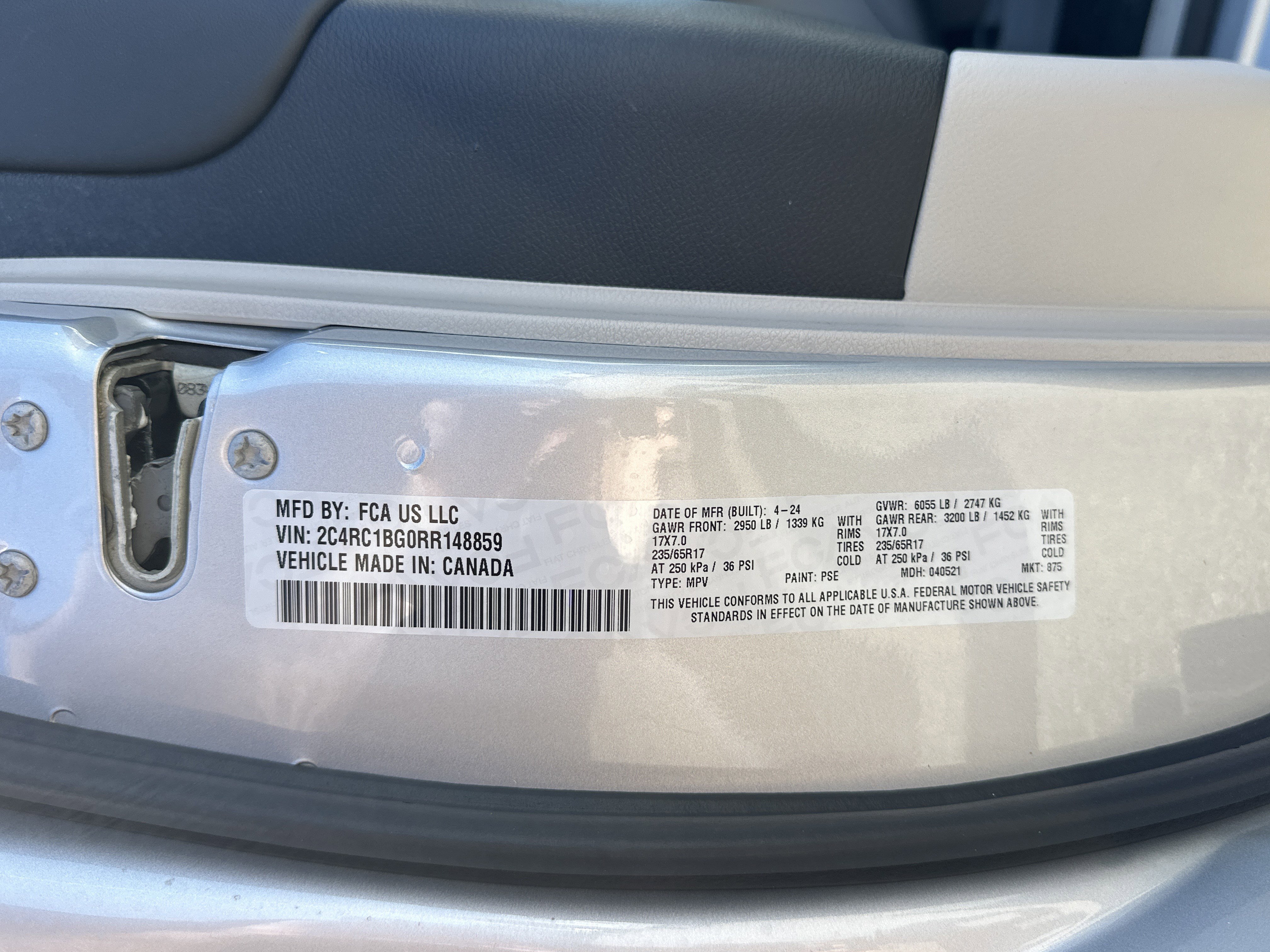 Used 2024 Chrysler Pacifica Touring-L image 34