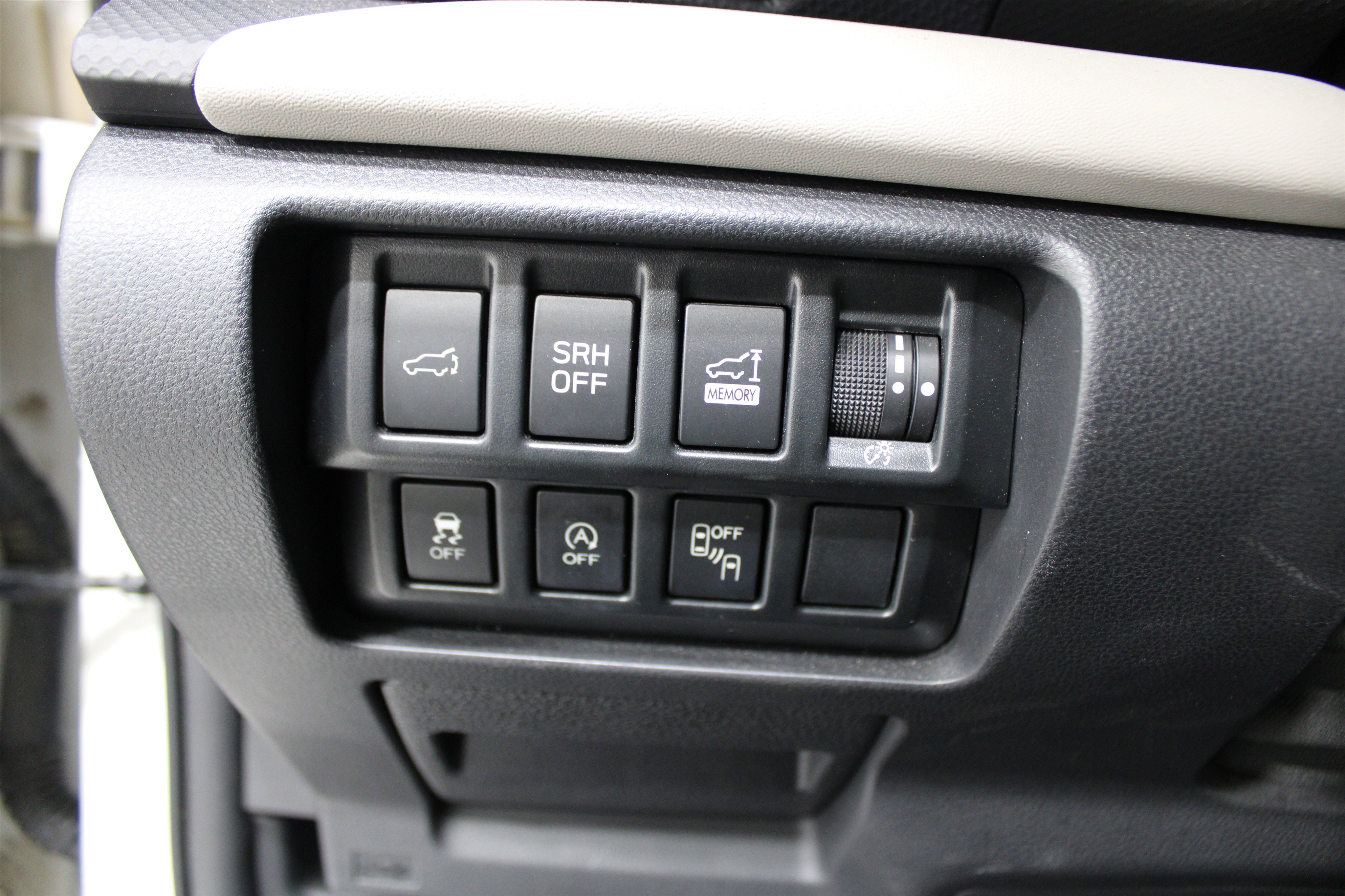 Used 2023 Subaru Forester Limited AWD/4WD image 8
