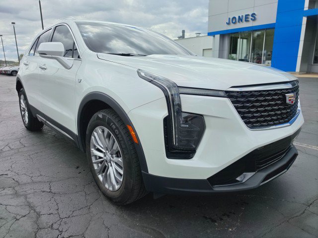 Used 2024 Cadillac XT4 Premium Luxury AWD/4WD image 7