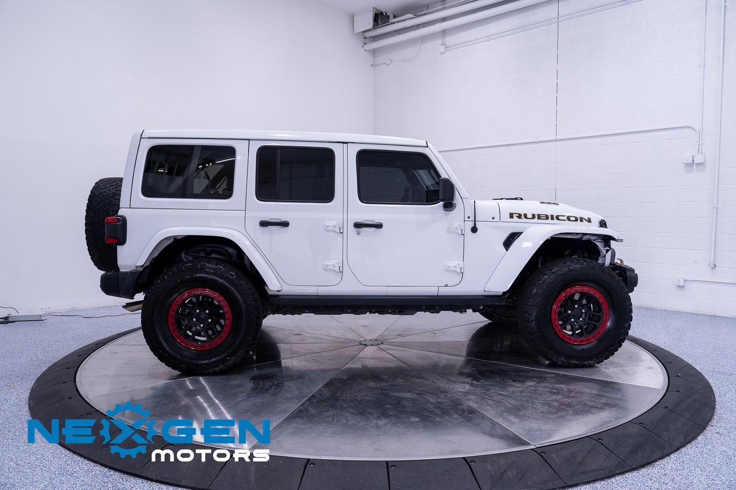 Used 2023 Jeep Wrangler Unlimited Rubicon 392 w/ Xtreme Recon 35" Tire Package image 36