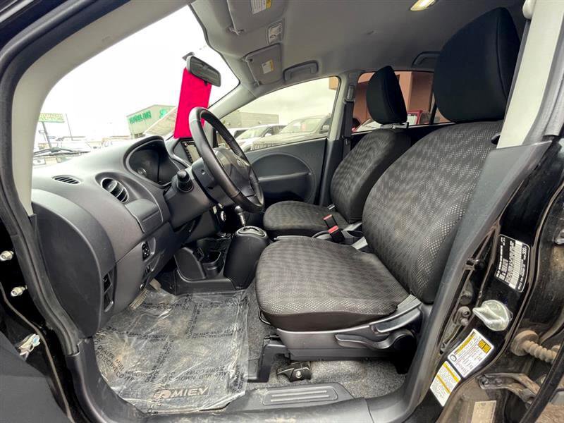 Used 2016 Mitsubishi i ES image 10