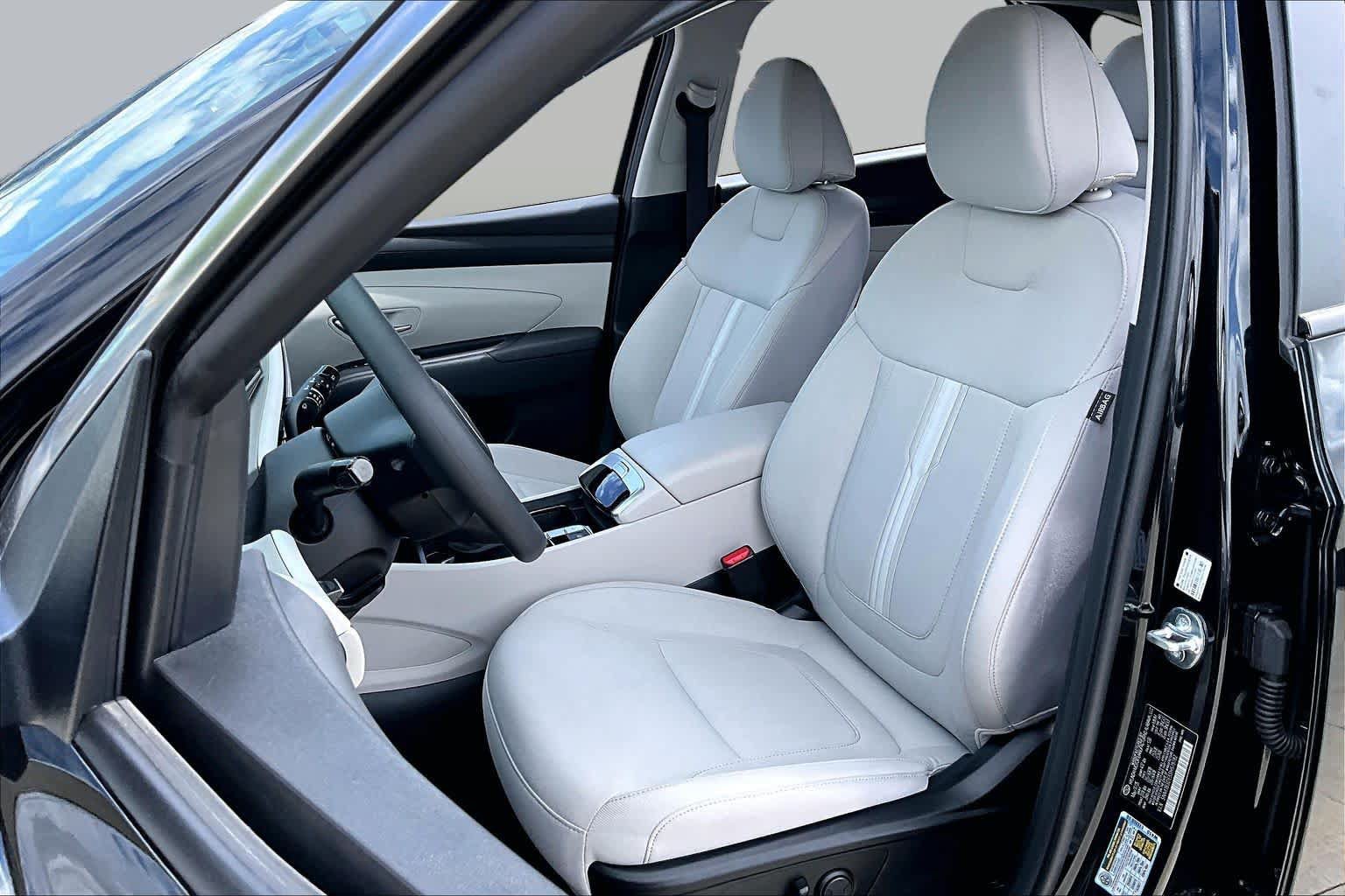 Certified 2025 Hyundai Tucson SEL FWD image 8