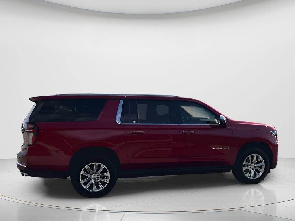 Used 2024 Chevrolet Suburban Premier image 11