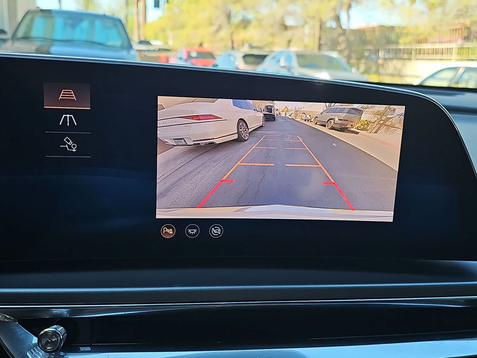 Used 2024 Cadillac Lyriq Tech AWD/4WD image 25