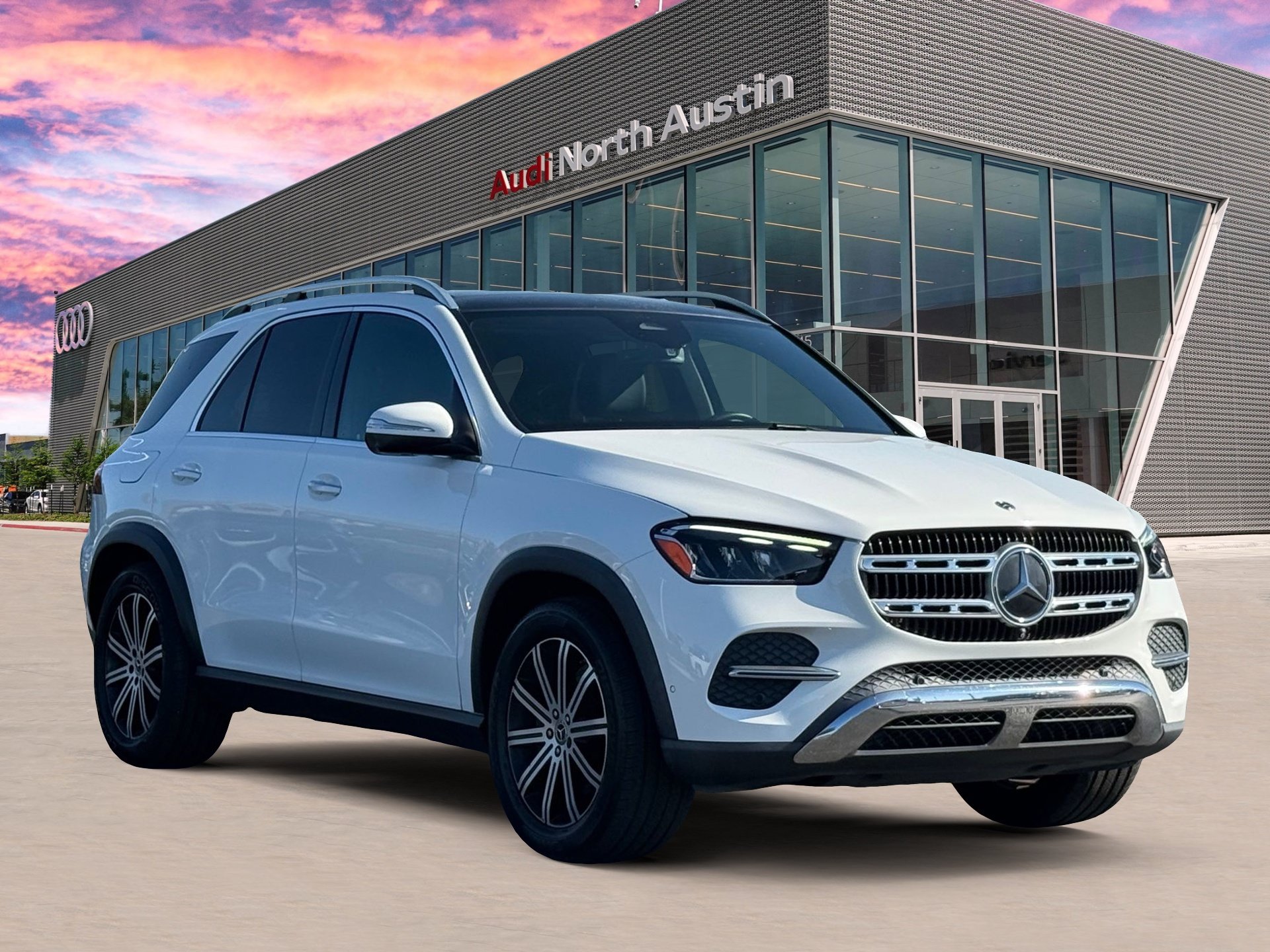 Used 2024 Mercedes-Benz GLE 350 4MATIC image 3