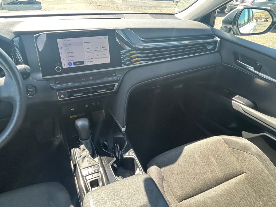 Used 2025 Toyota Camry LE FWD image 15