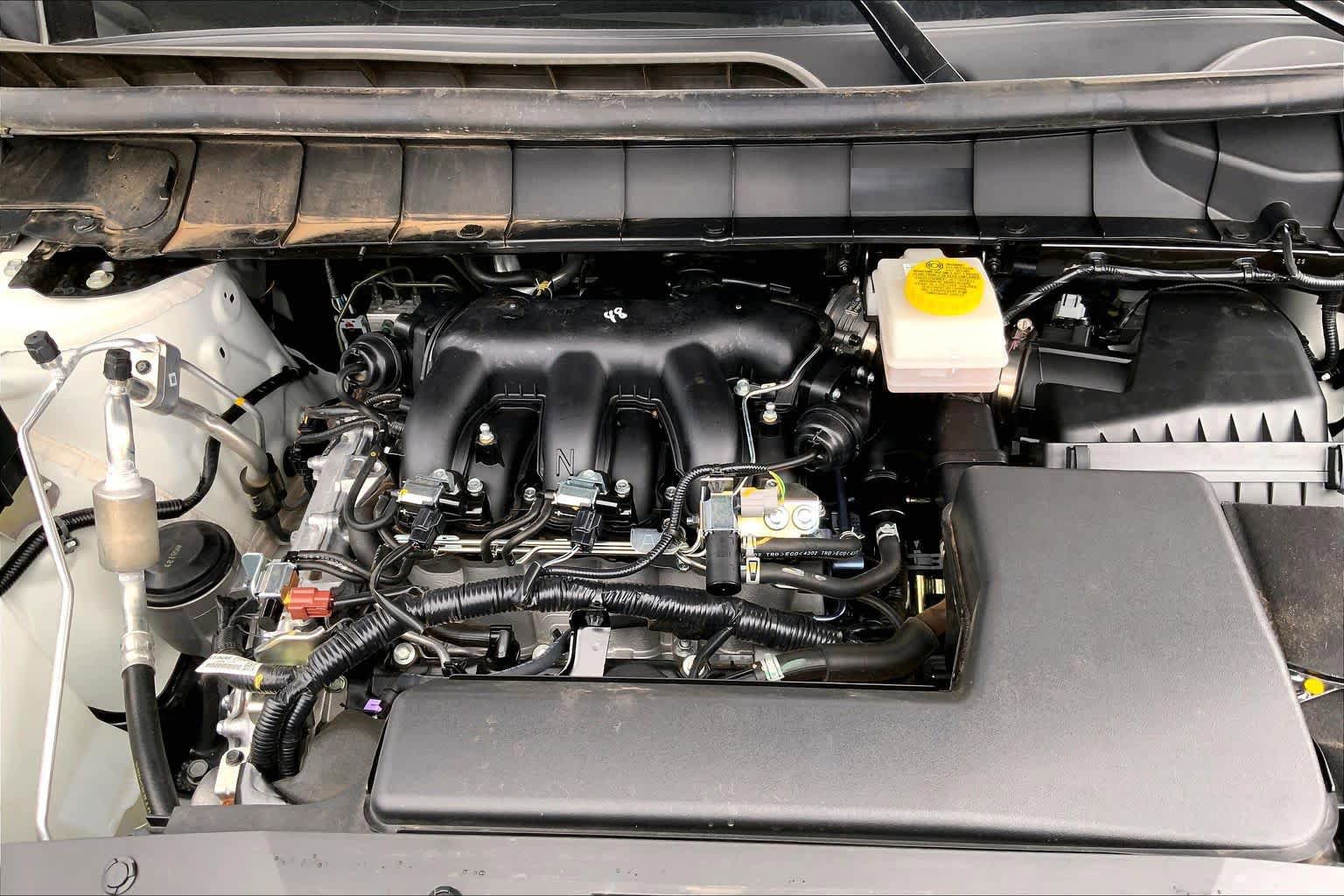 Used 2024 Nissan Pathfinder SV FWD image 32