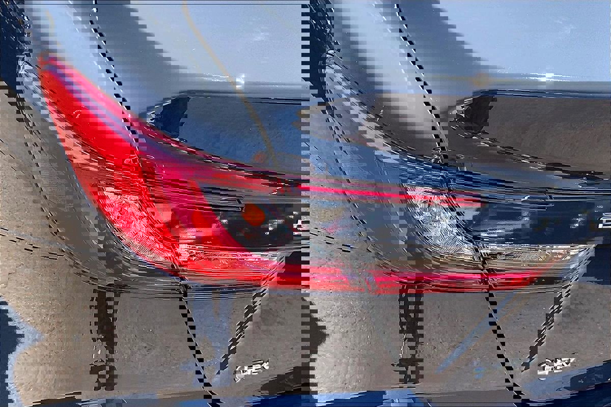 Used 2025 Toyota Camry LE image 27