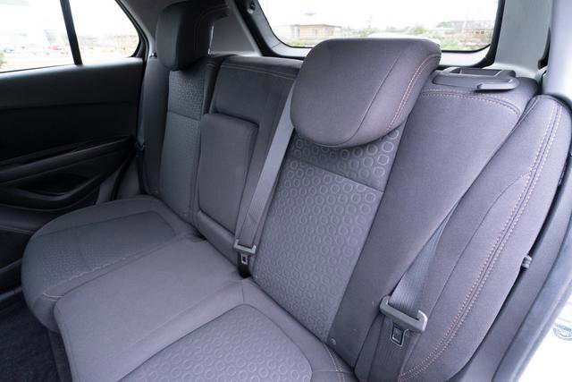 Used 2022 Chevrolet Trax LS w/ Tint and Cruise Package image 28