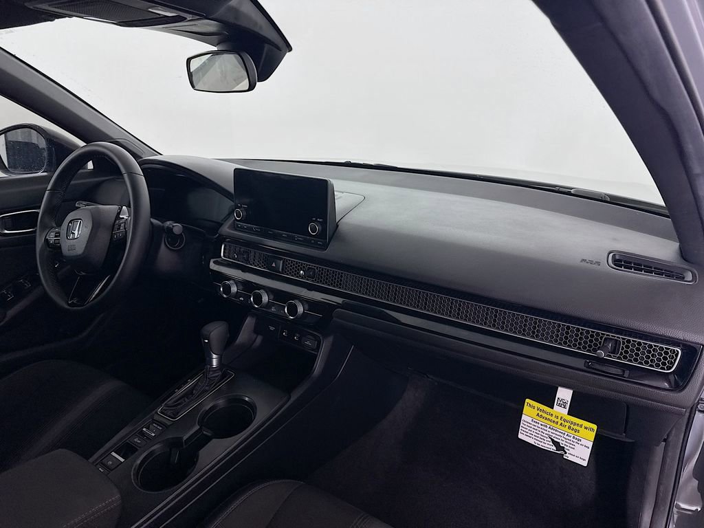 Used 2025 Honda Civic Sport image 26