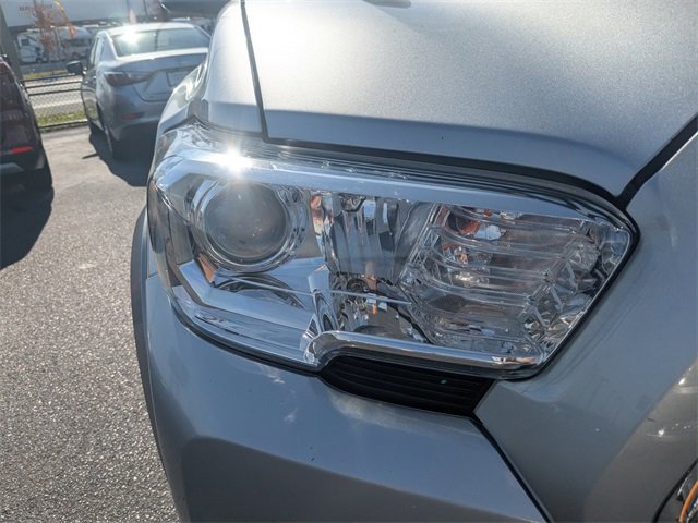 Used 2022 Toyota Tacoma SR5 image 10