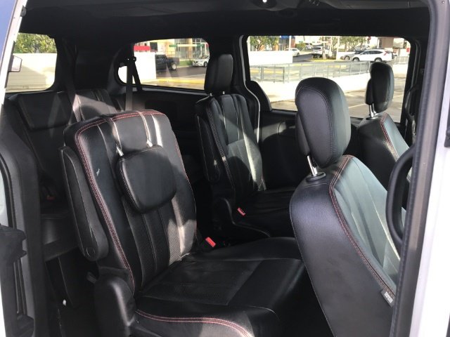 Used 2016 Dodge Grand Caravan R/T FWD image 6