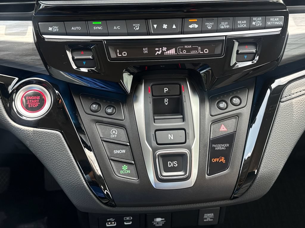 Used 2025 Honda Odyssey Elite image 24