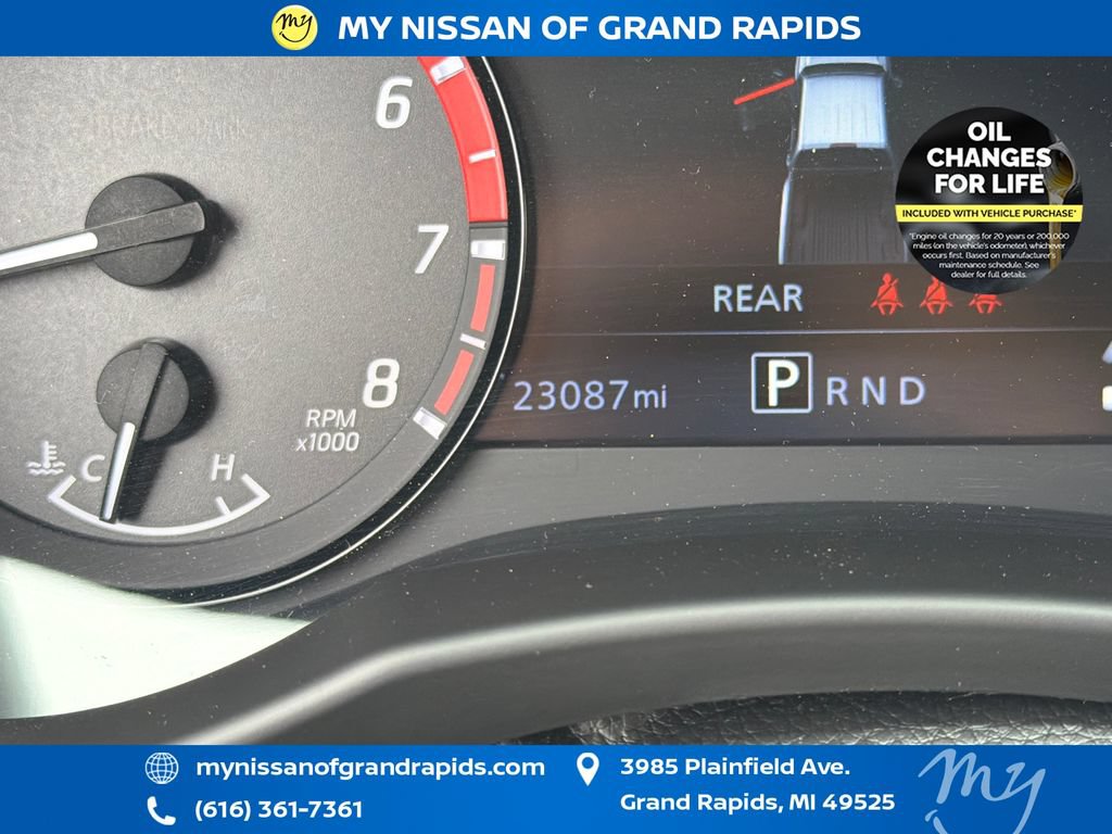 Used 2025 Nissan Frontier PRO-4X w/ Interior Protection Package AWD/4WD image 20