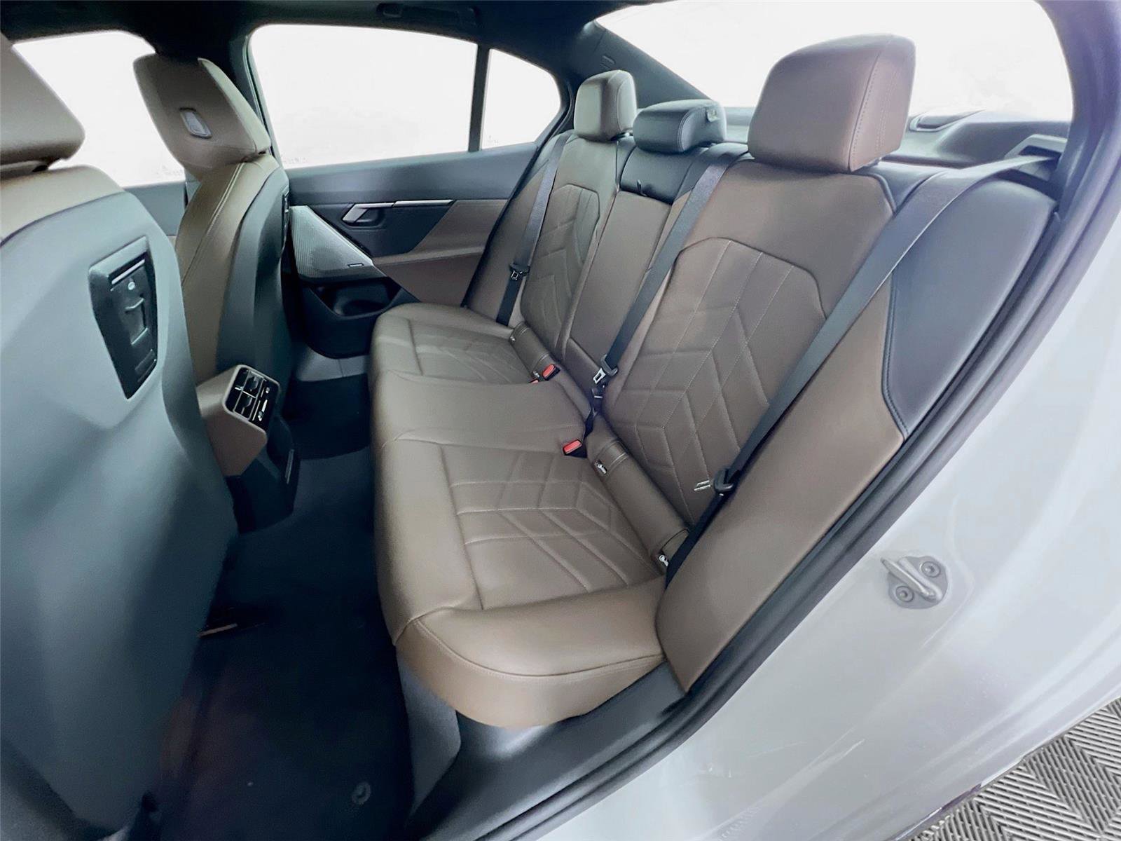 Used 2026 BMW 530i xDrive image 22