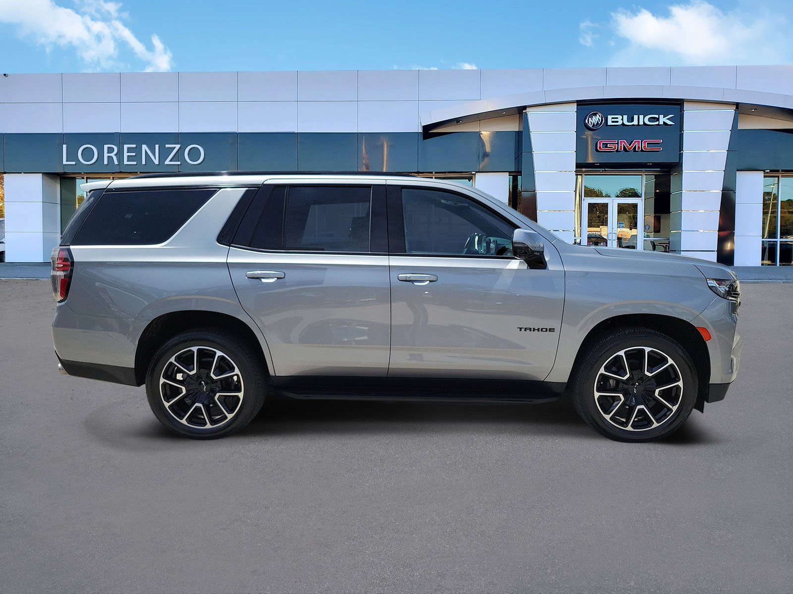Used 2023 Chevrolet Tahoe RST w/ Sport Performance Package AWD/4WD image 4