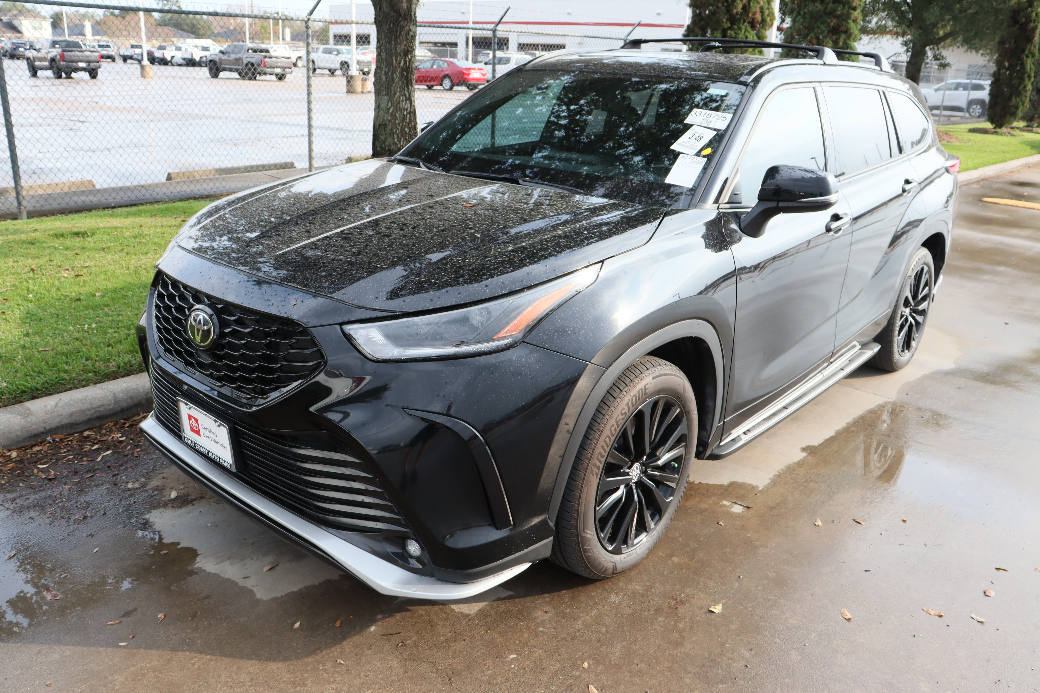 Used 2023 Toyota Highlander XSE image 4