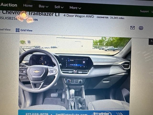 Used 2025 Chevrolet TrailBlazer LT AWD/4WD image 7