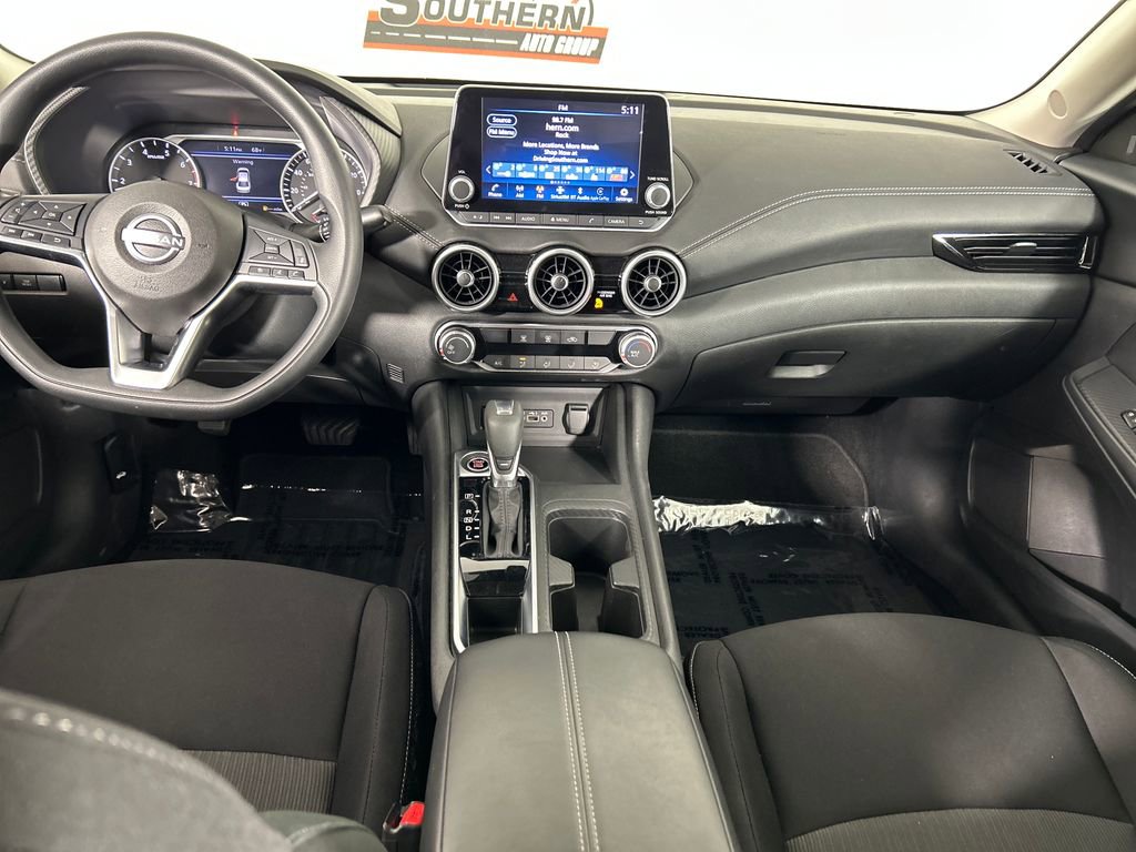 Used 2025 Nissan Sentra SV image 18