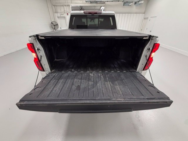Certified 2024 Chevrolet Silverado 1500 High Country w/ Technology Package AWD/4WD image 24