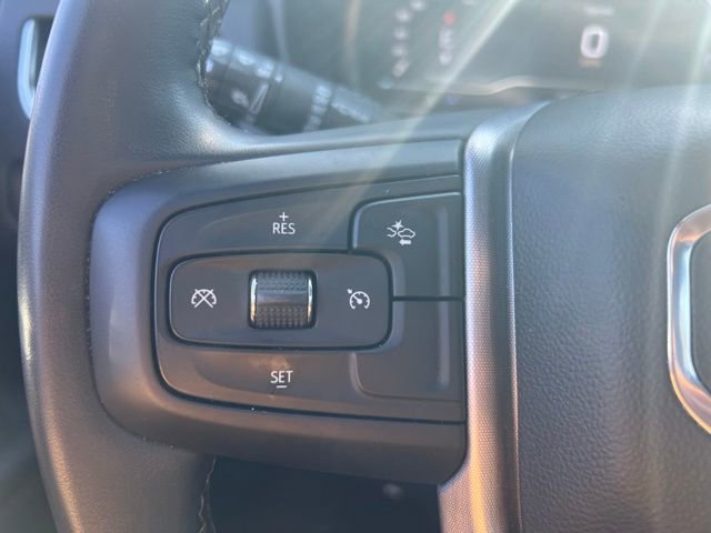 Used 2023 GMC Yukon SLE image 16