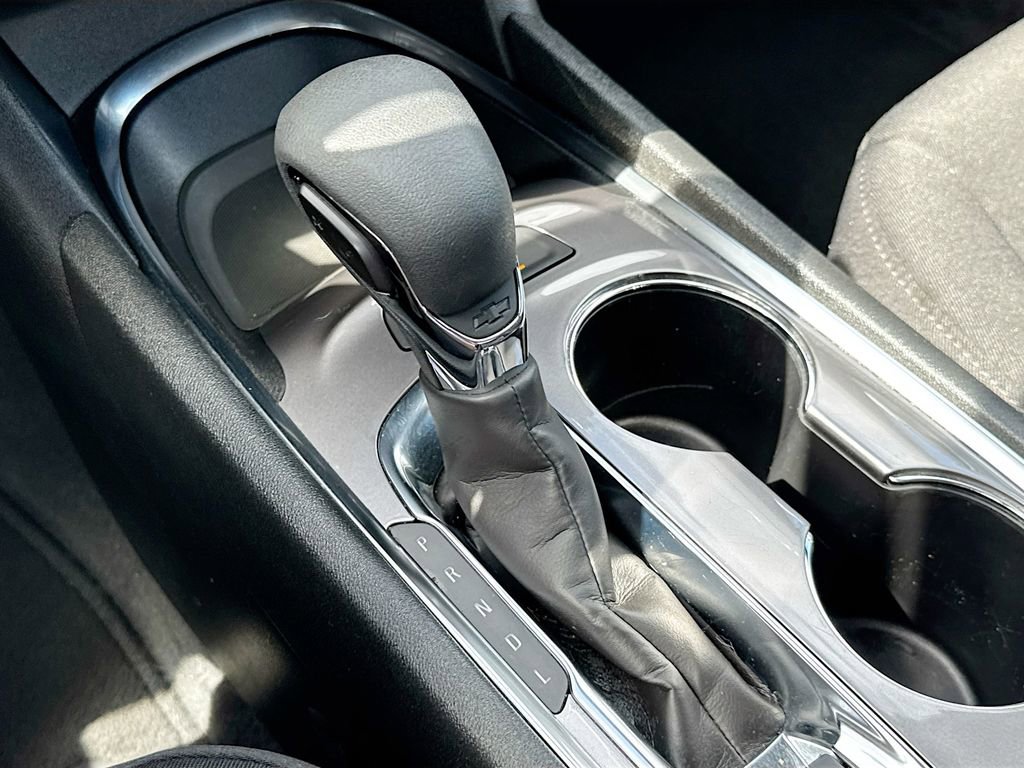 Used 2025 Chevrolet Malibu LT image 16
