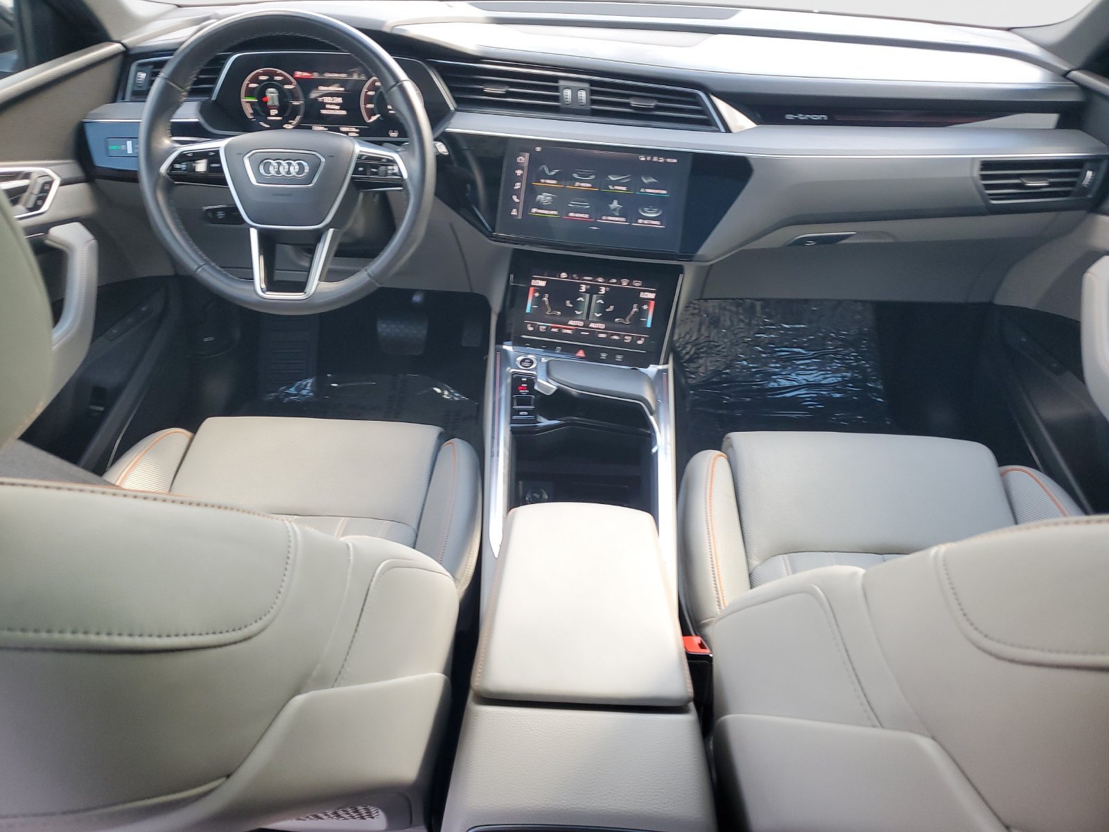 Used 2024 Audi Q8 e-tron Premium Plus w/ Prestige Package AWD/4WD image 10