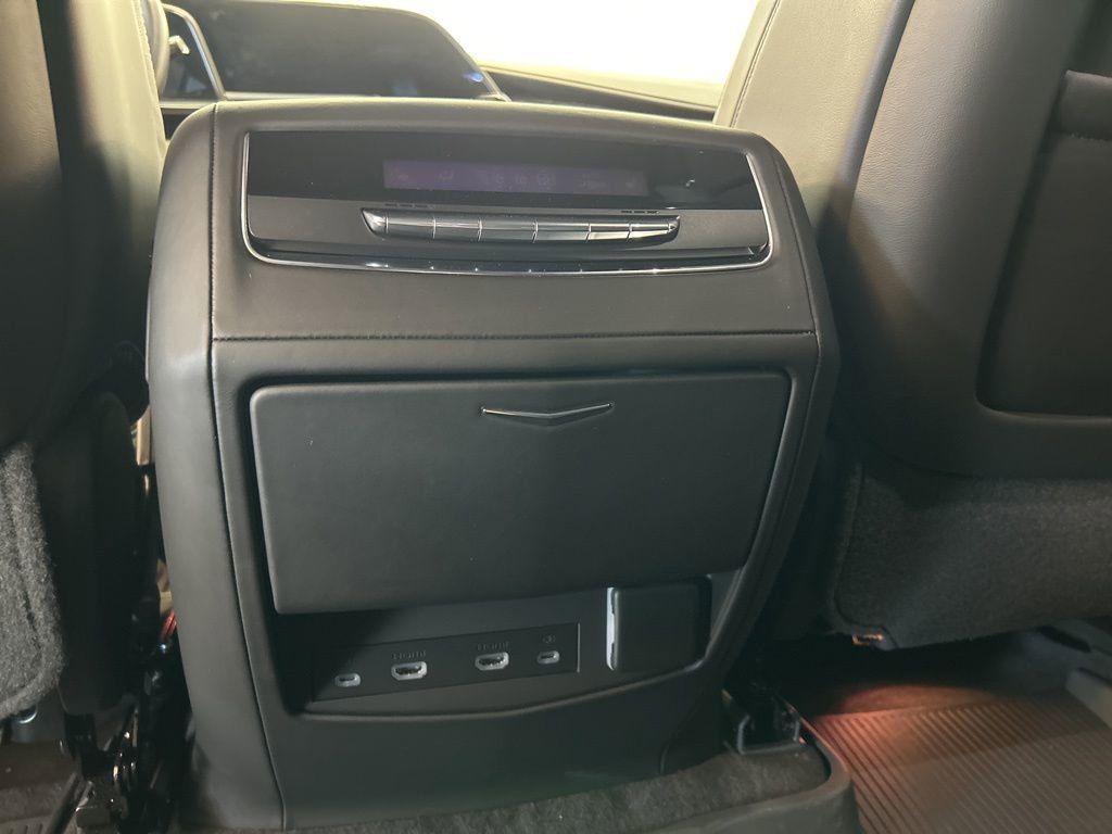 Used 2023 Cadillac Escalade ESV V AWD/4WD image 33