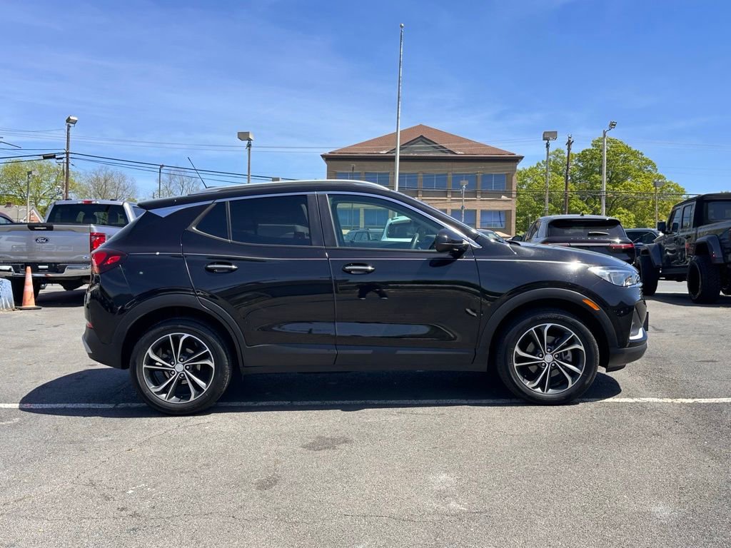 Used 2023 Buick Encore GX Select image 9