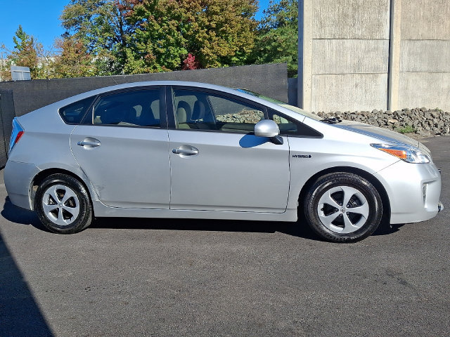Used 2015 Toyota Prius Three FWD image 7