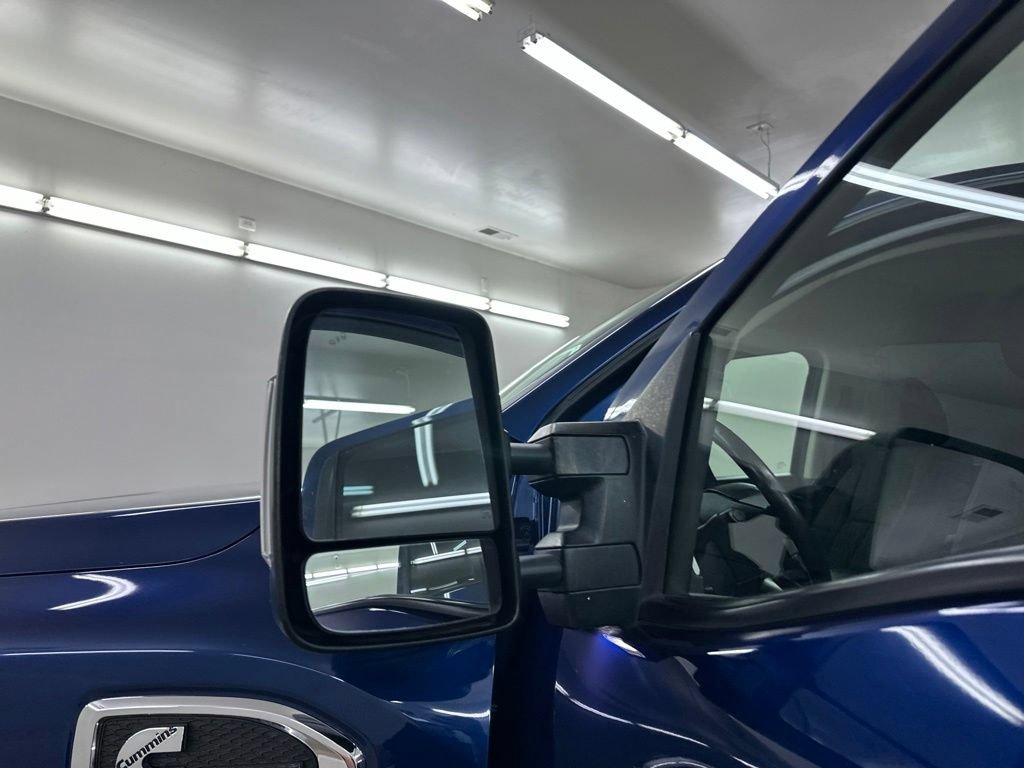 Used 2017 Nissan Titan SV RWD image 21