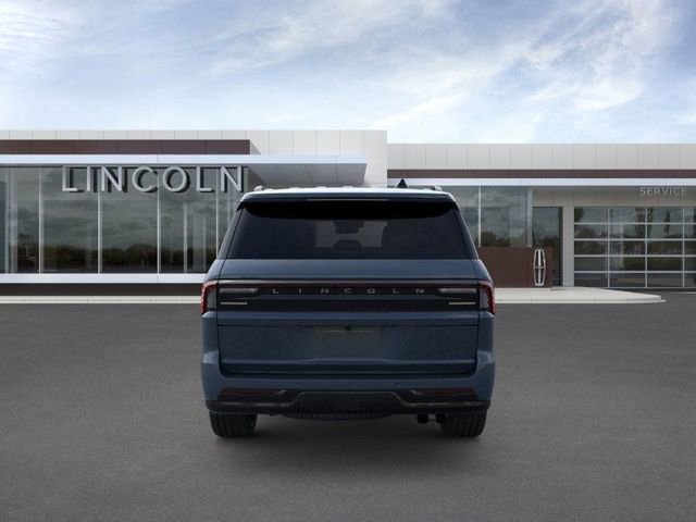 New 2025 Lincoln Navigator Reserve w/ Jet Appearance Package image 5
