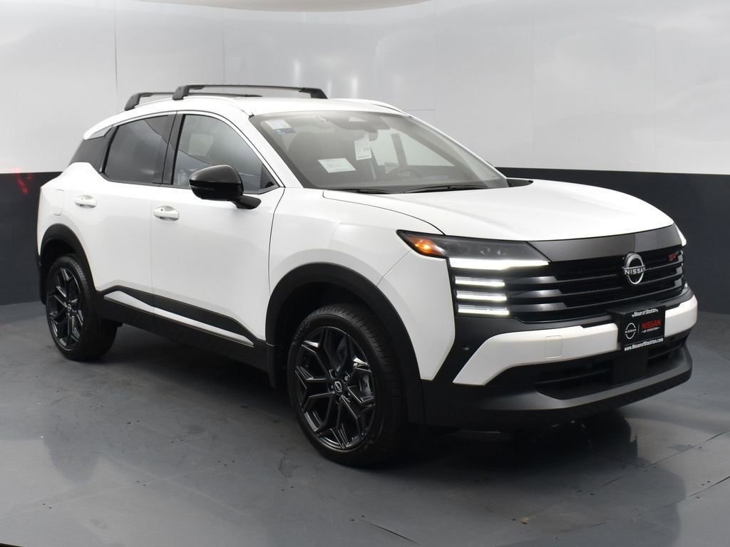 New 2026 Nissan Kicks SR w/ Illumination Package