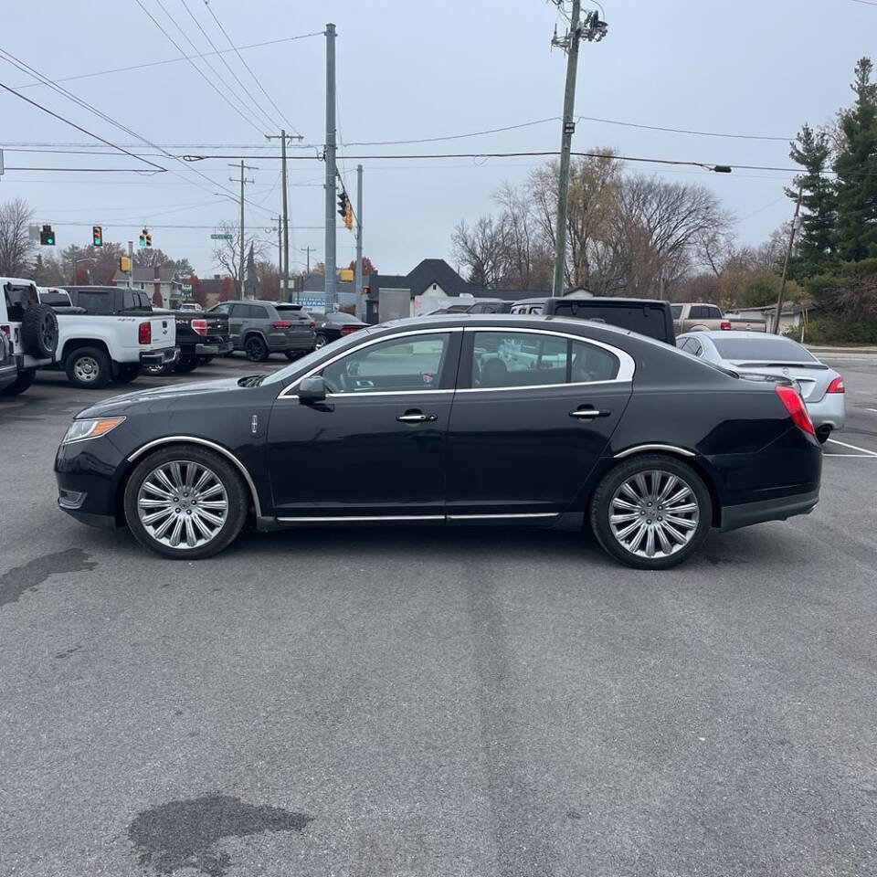 Used 2013 Lincoln MKS Base AWD 4dr Sedan image 3