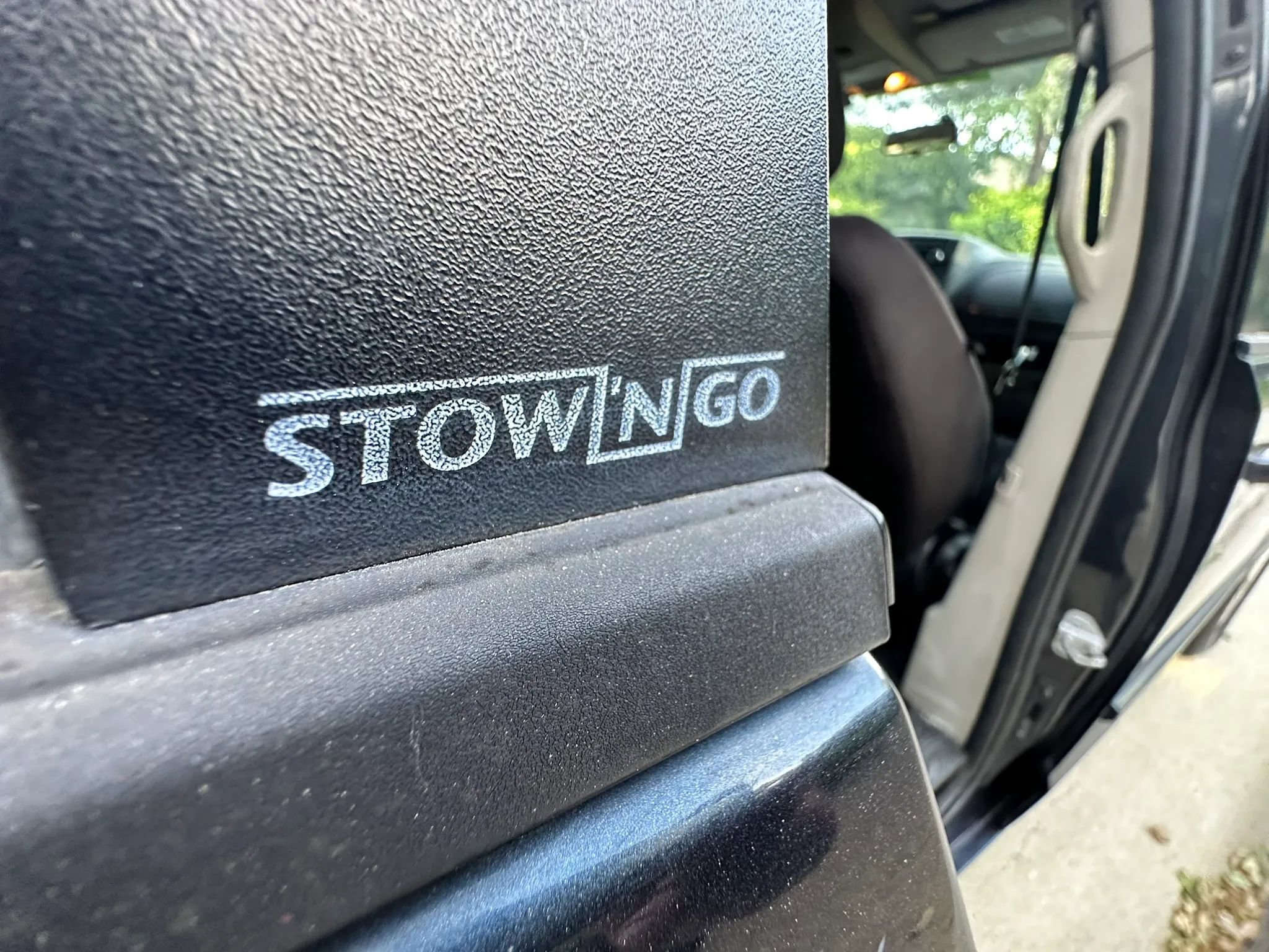 Used 2014 Dodge Grand Caravan SXT image 34