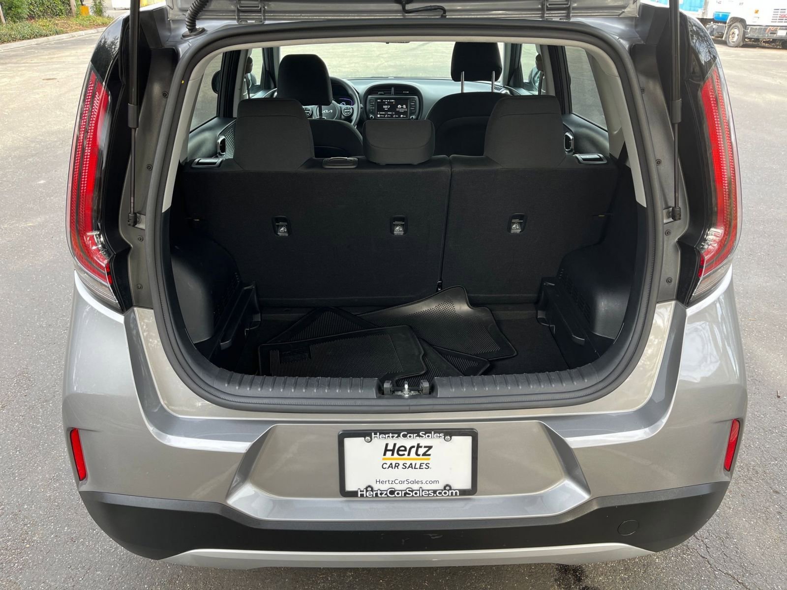 Used 2025 Kia Soul LX w/ LX Technology Package image 29