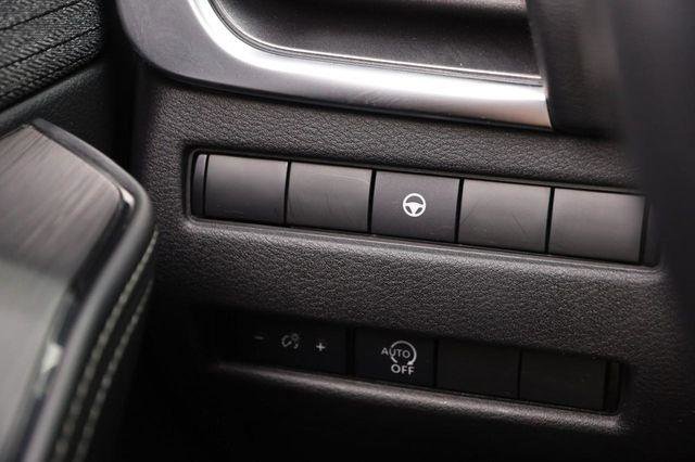 Used 2023 Nissan Rogue SV image 20