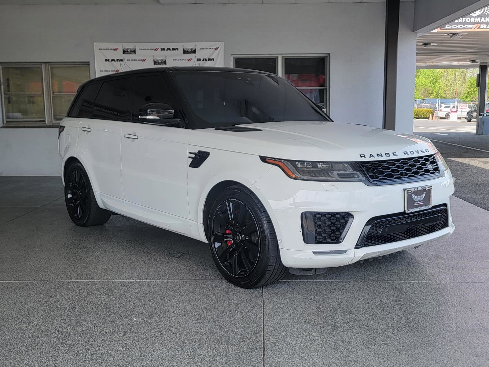 Used 2019 Land Rover Range Rover Sport HST image 1