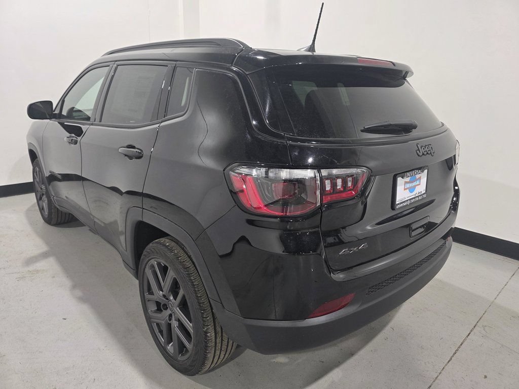 New 2026 Jeep Compass Latitude AWD/4WD image 37