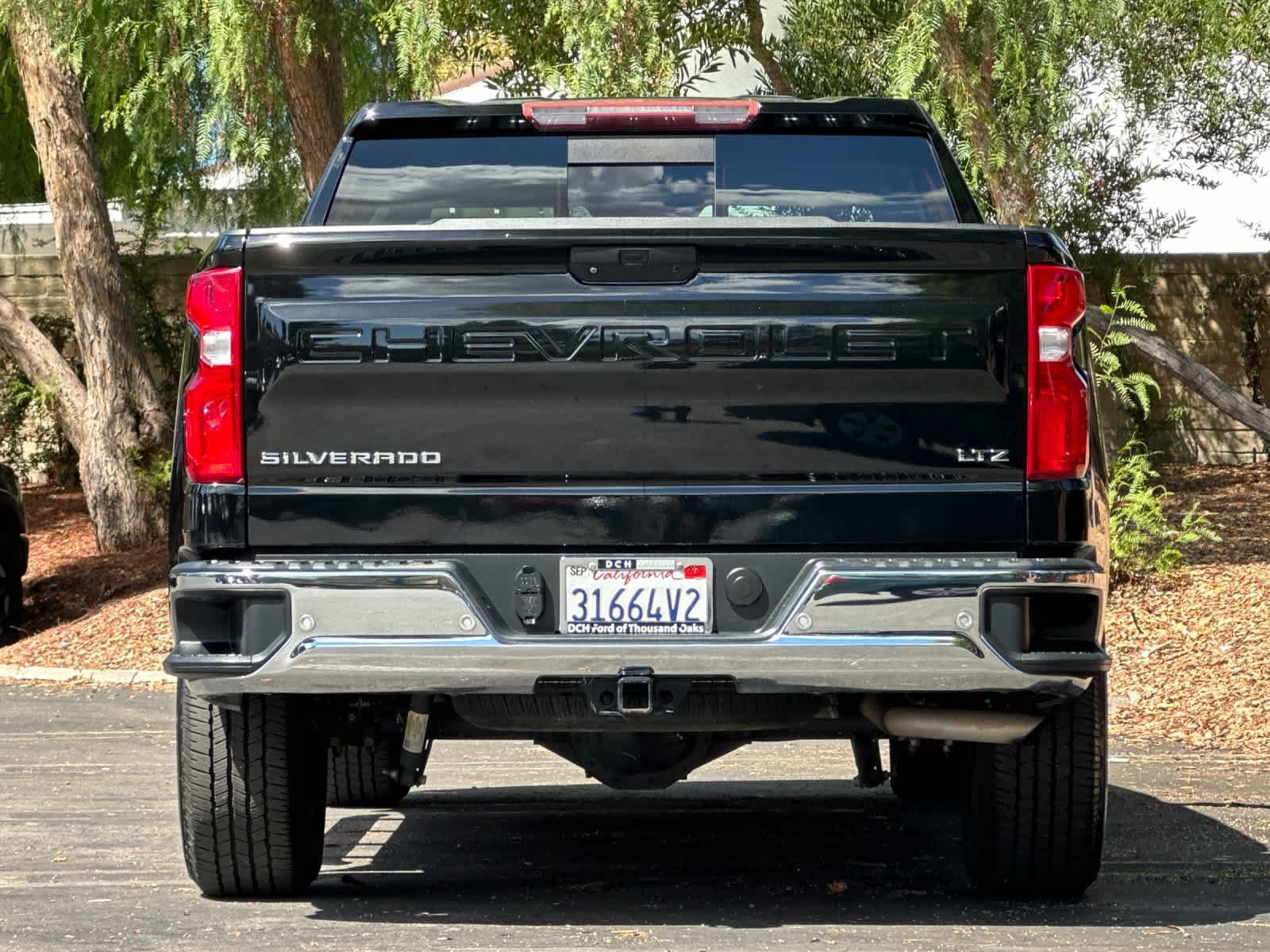Used 2019 Chevrolet Silverado 1500 LTZ w/ LTZ Plus Package RWD image 7