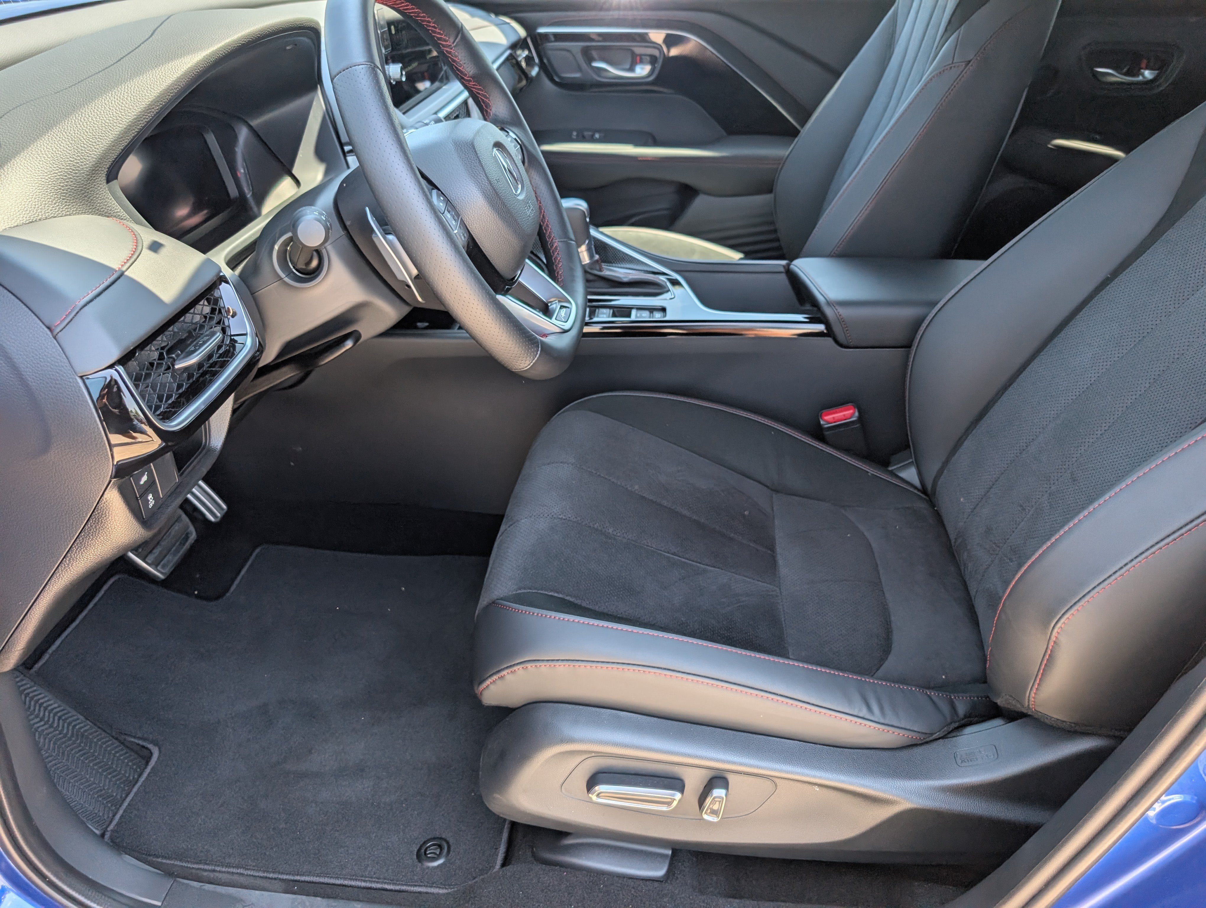 Certified 2025 Acura ADX A-Spec AWD/4WD image 8