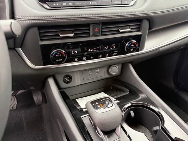 Used 2026 Nissan Rogue SV image 21