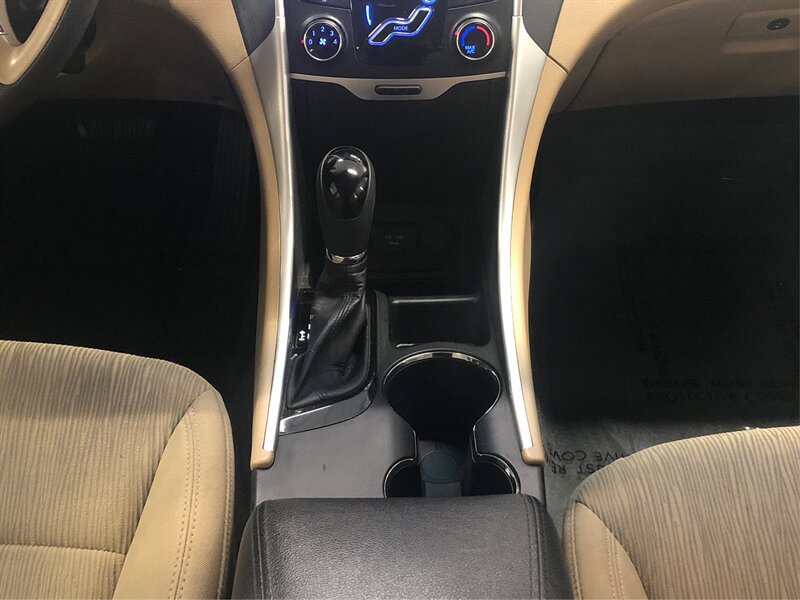 Used 2012 Hyundai Sonata GLS FWD image 19