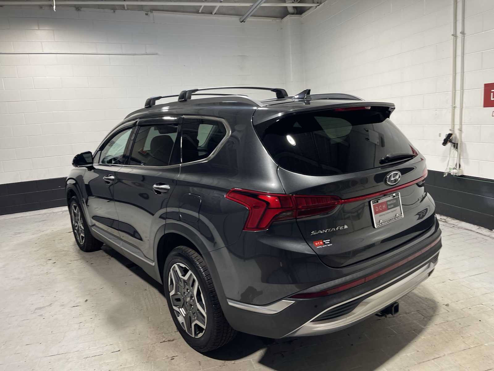 Used 2022 Hyundai Santa Fe Limited AWD/4WD image 4